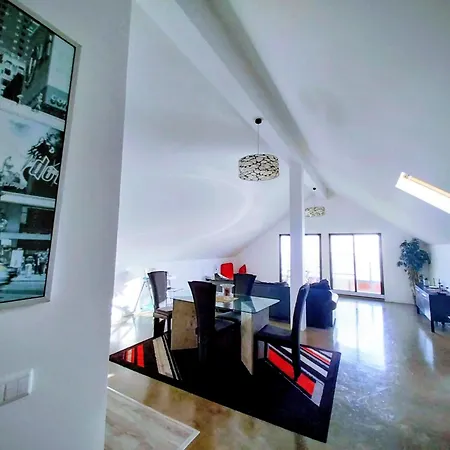 Madeira Native Motion